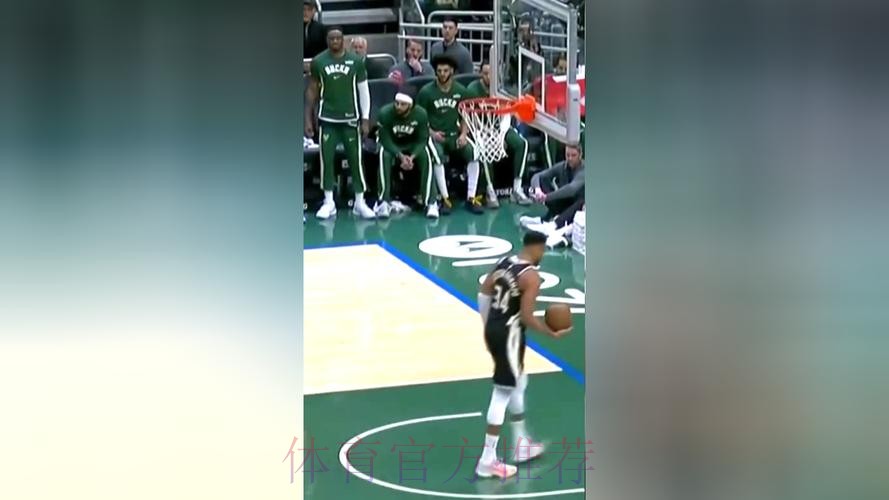 布里奇斯妙传 米勒空接双手炸筐 布里奇斯妙传 米勒空接双手炸筐