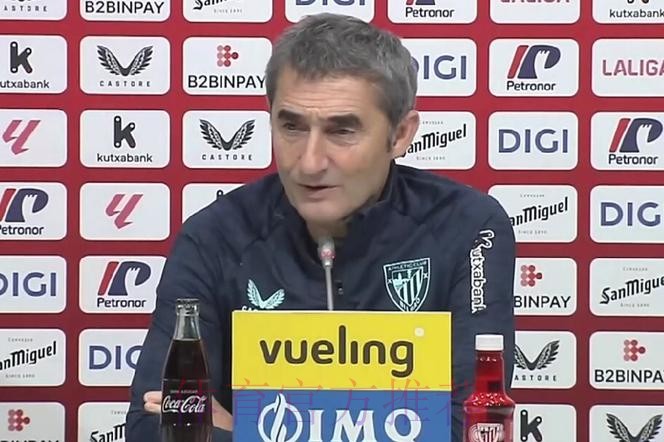 跟队:巴尔韦德周一接受医学检查,评估右膝不适情况 跟队:巴尔韦德周一接受医学检查,评估右膝不适情况