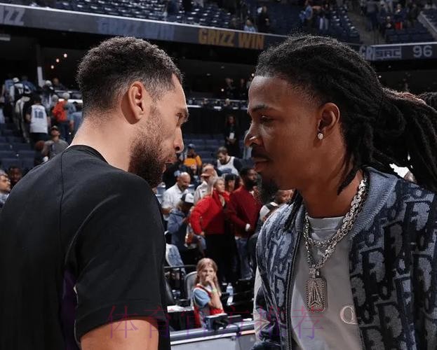 密尔沃基哨兵报:雄鹿对贾-莫兰特和扎克-拉文表现出兴趣 密尔沃基哨兵报:雄鹿对贾-莫兰特和扎克-拉文表现出兴趣